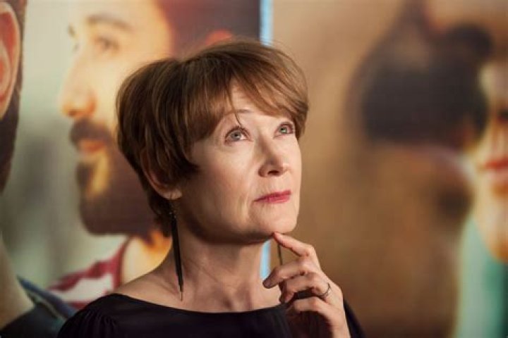 Ann Magnuson Net Worth