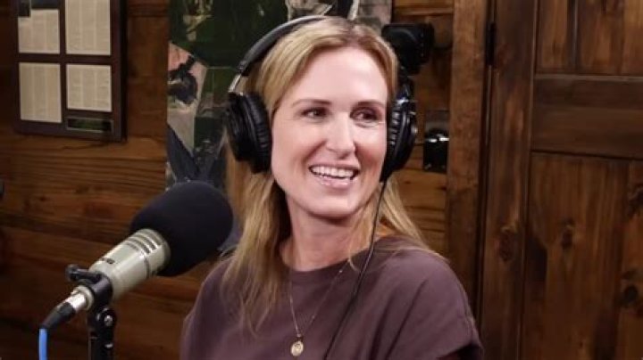 Annette Robertson Net Worth