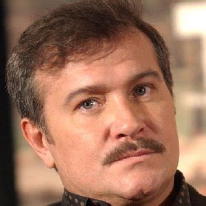 Arturo Peniche Net Worth