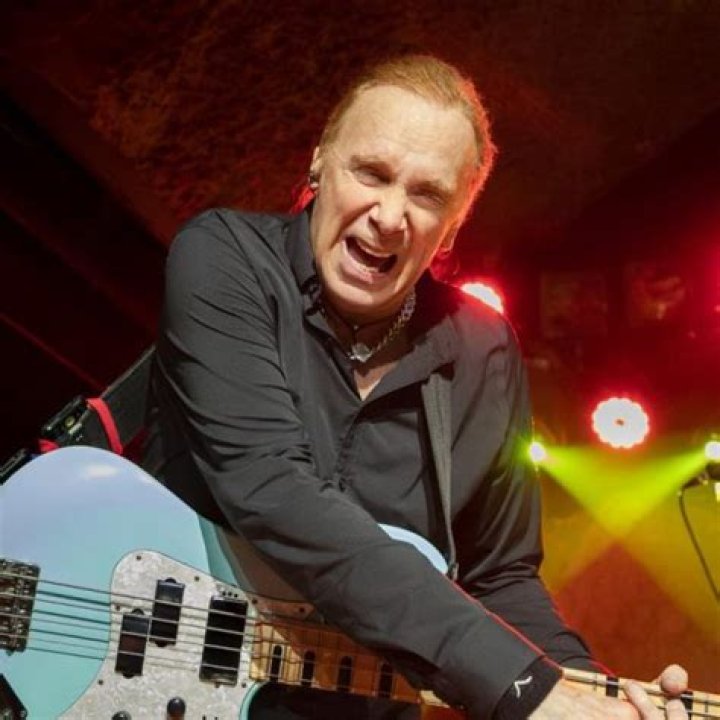 Billy Sheehan Net Worth