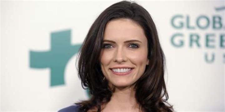 Bitsie Tulloch Net Worth