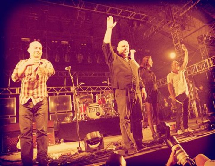 Black Francis Net Worth