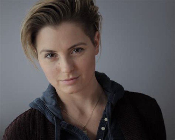 Caitlin Burt Net Worth