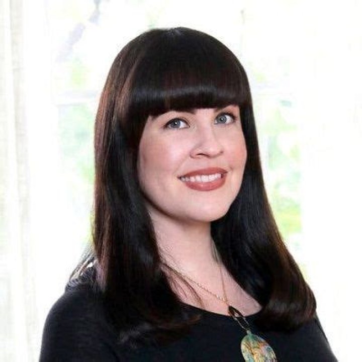 Caitlin Doughty Net Worth