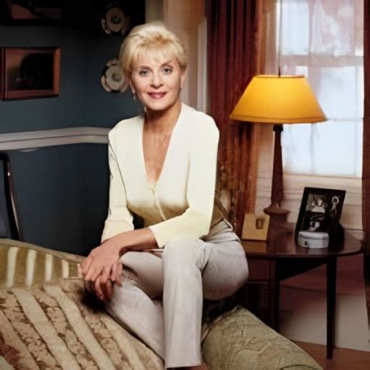 Concetta Tomei Net Worth