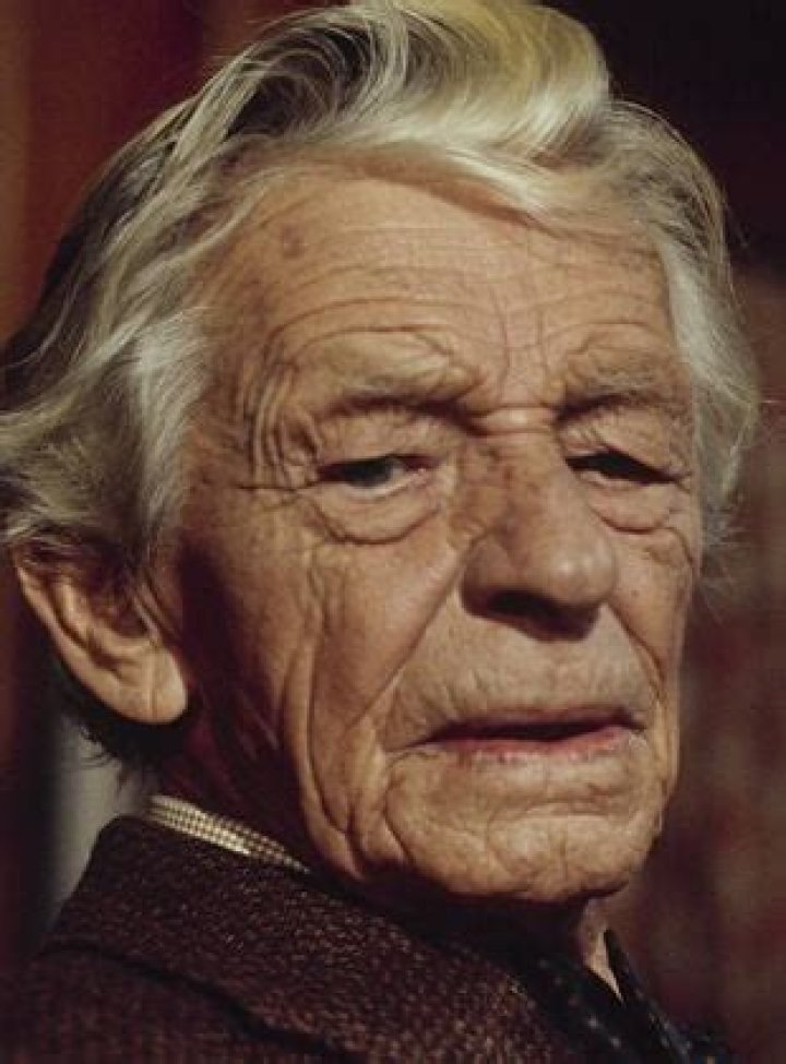 Cyril Delevanti Net Worth