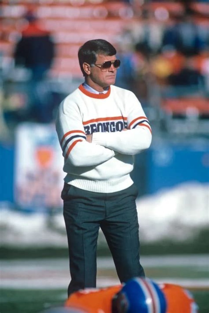 Dan Reeves Net Worth