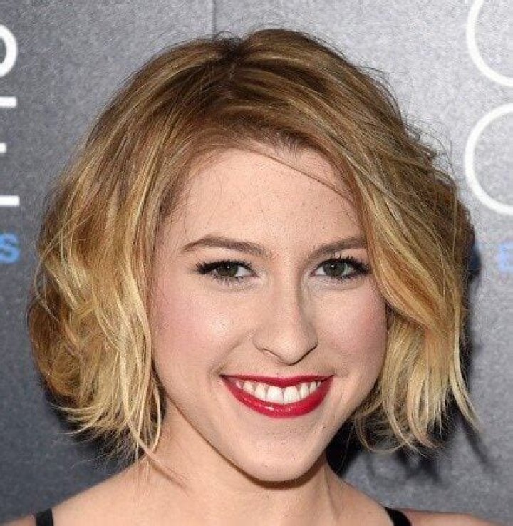 Eden Sher Net Worth