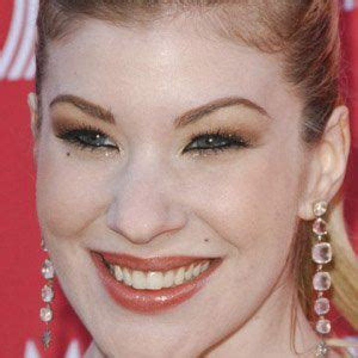 Emily West Net Worth
