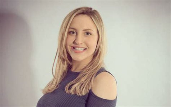 Emma Jones Net Worth