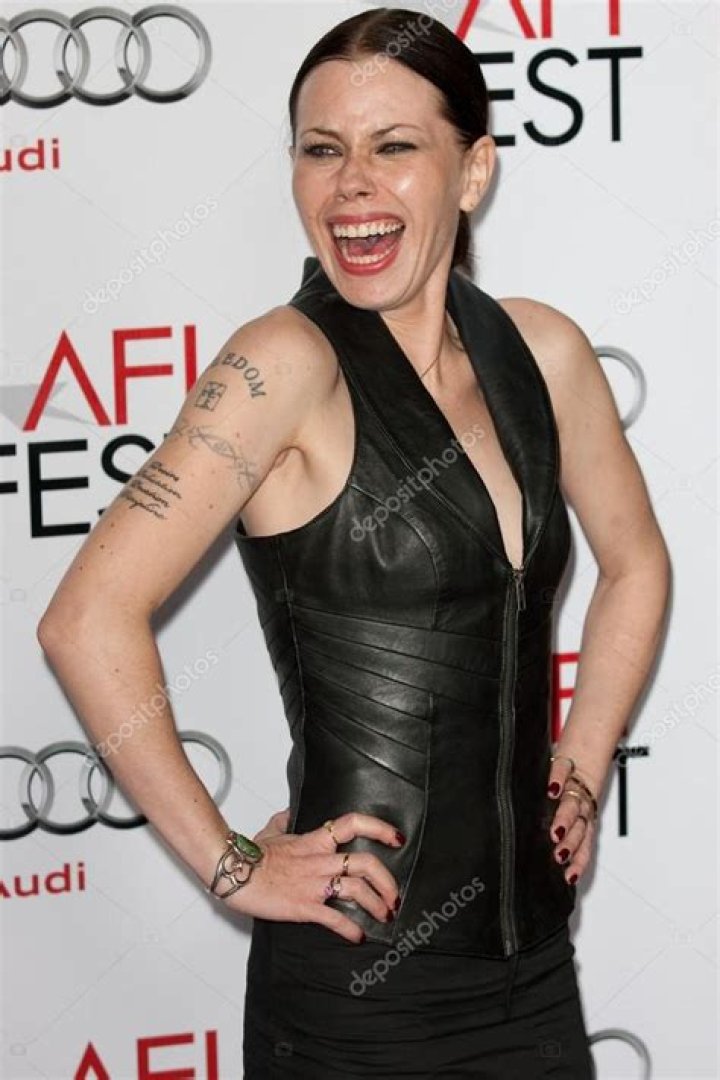 Fairuza Balk Net Worth