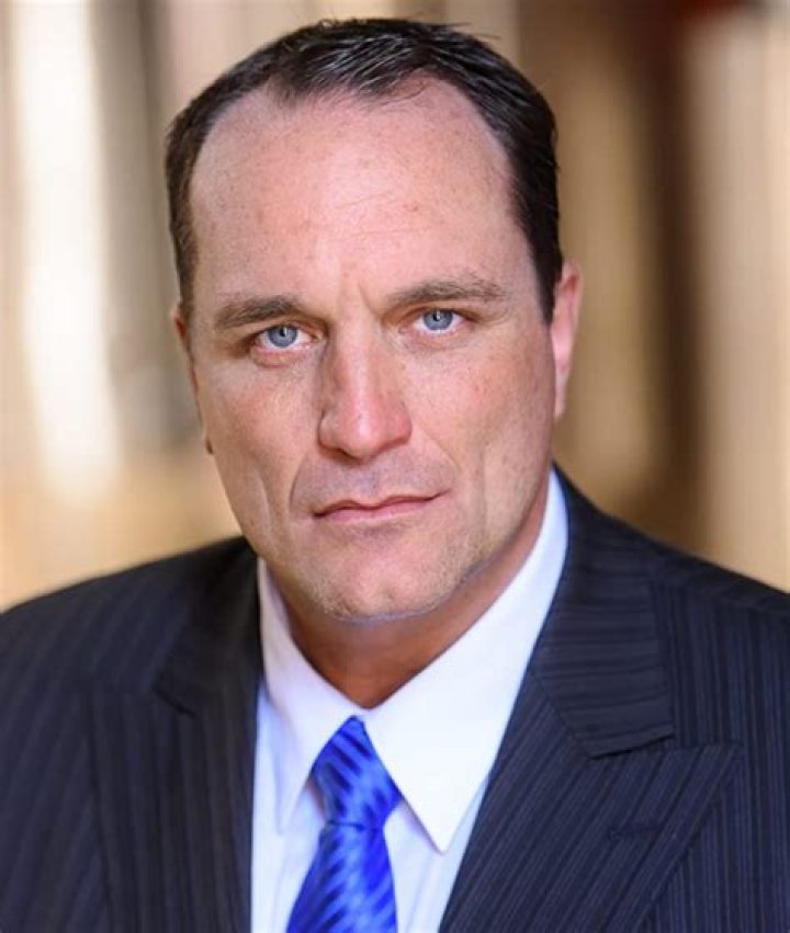 Jackamoe Buzzell Net Worth