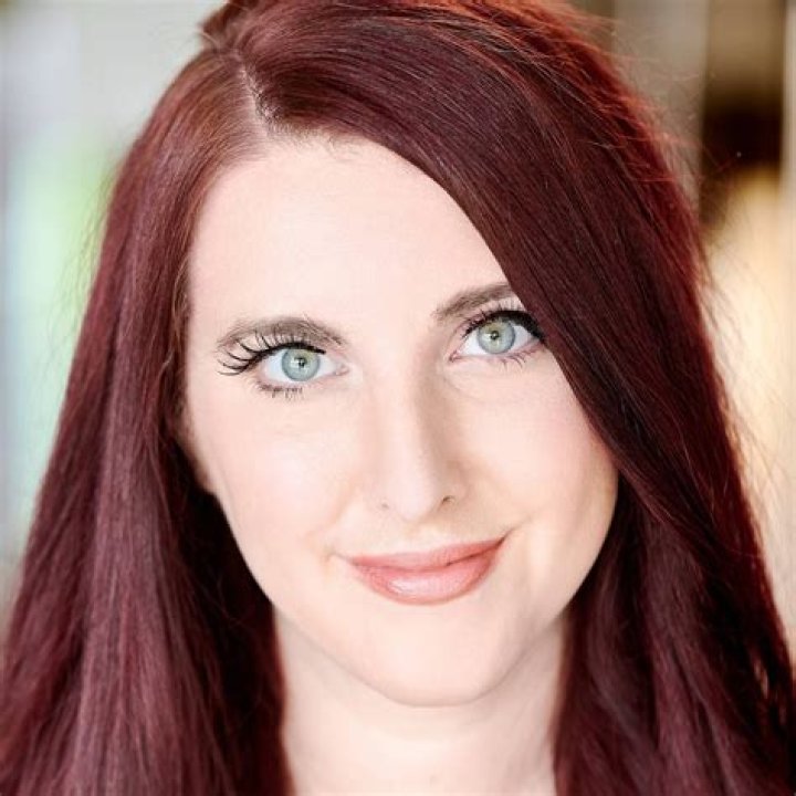 Jana Dendinger Net Worth