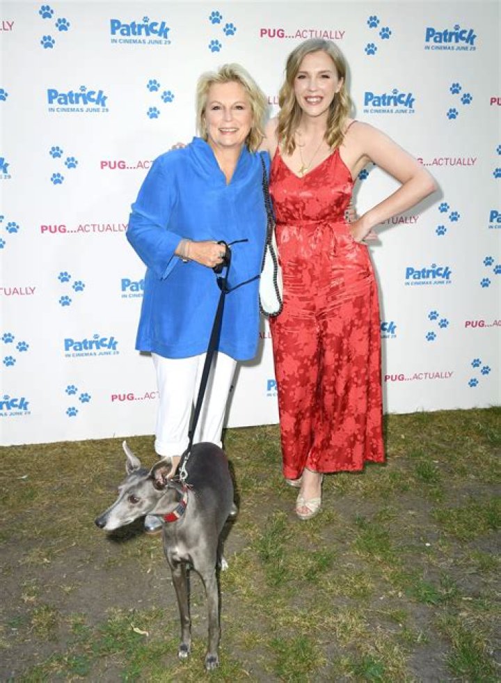 Jennifer Saunders Net Worth