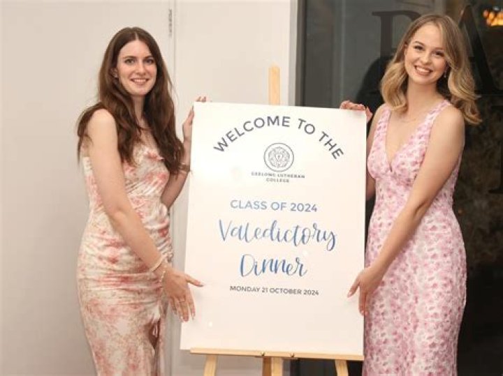 Johanna Dillon Net Worth