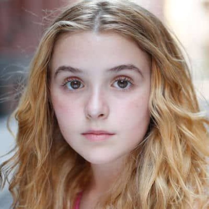 Juliana Davies Net Worth