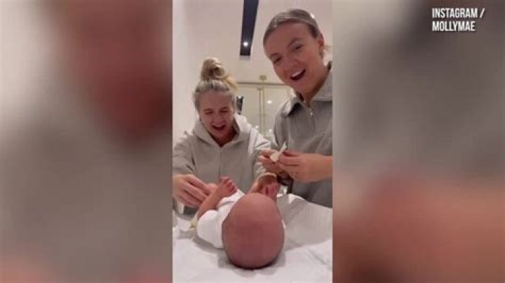 Julie Cash Net Worth