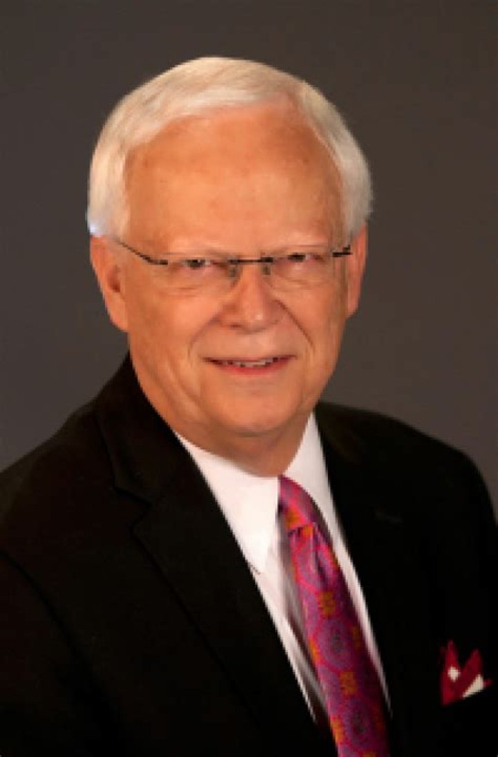 Larry Hatteberg Net Worth