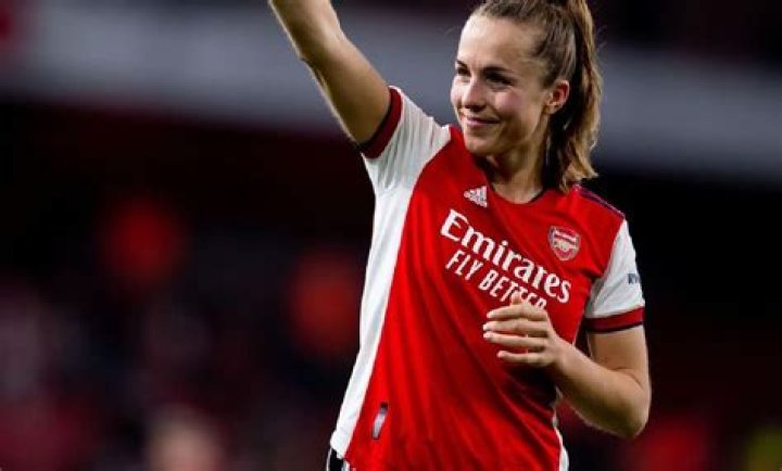 Lia Williams Net Worth