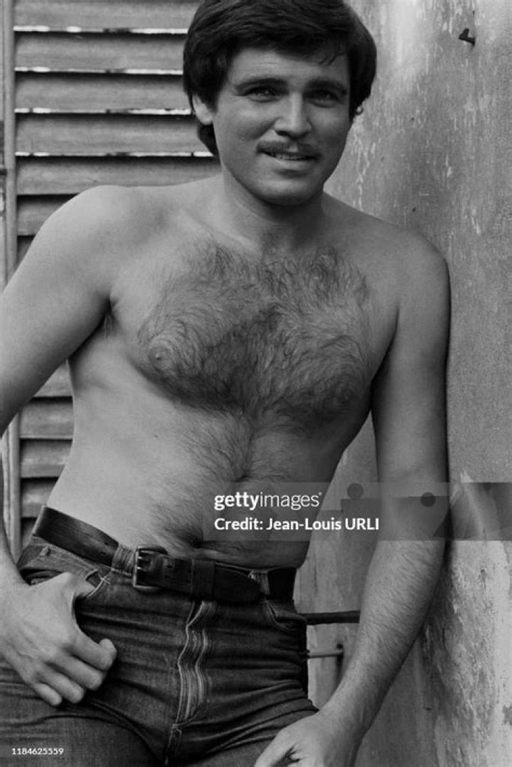 Mircha Carven Net Worth