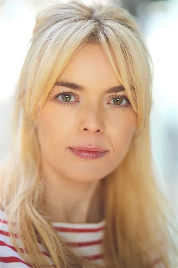 Nina Aimer Fox Net Worth