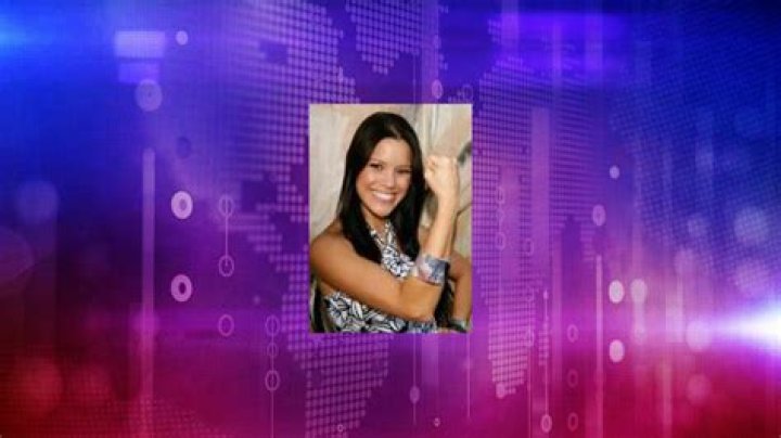 Sara Bronson Net Worth