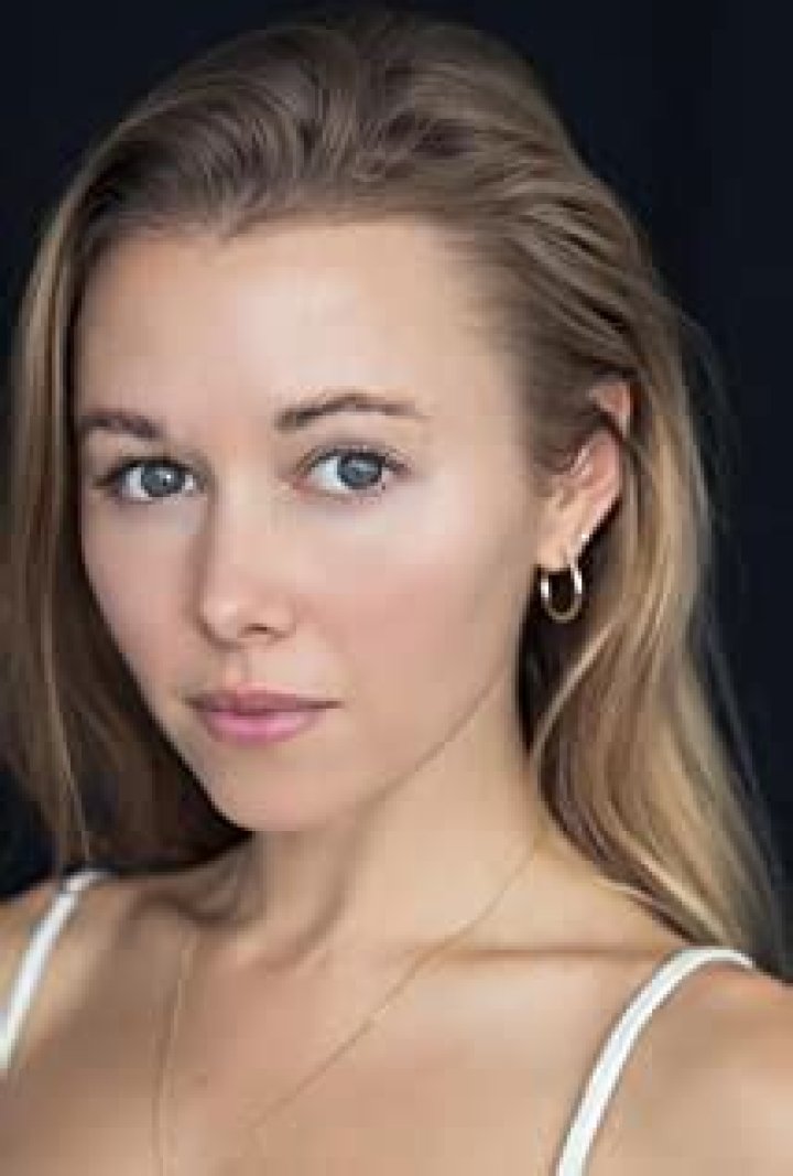 Sarah Alexandra Marks Net Worth