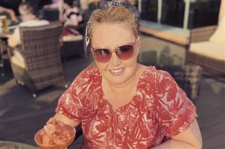 Simon Delaney Net Worth