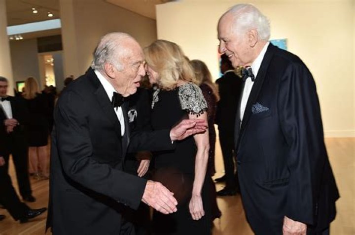 Sir Evelyn de Rothschild Net Worth