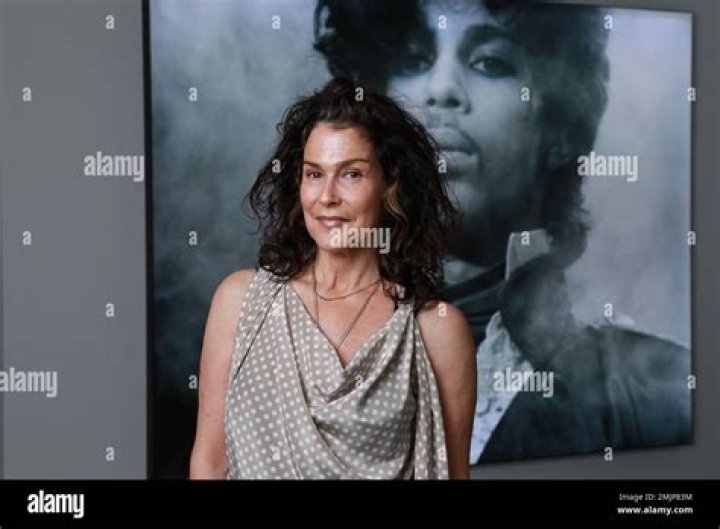 Susannah Melvoin Net Worth