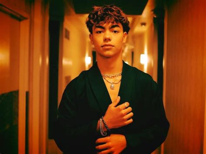 Tausani Simei-Barton Net Worth