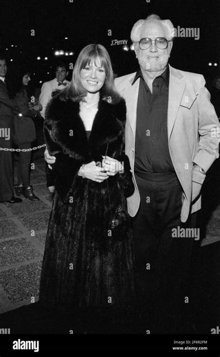 Teri Foster Brooks Net Worth