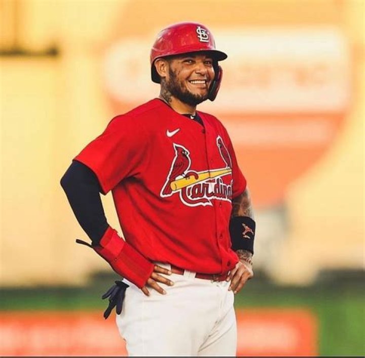 Yadier Molina Net Worth
