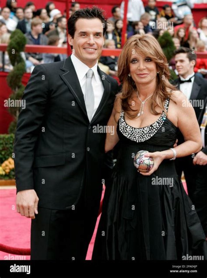 Yvonne Sabato Net Worth