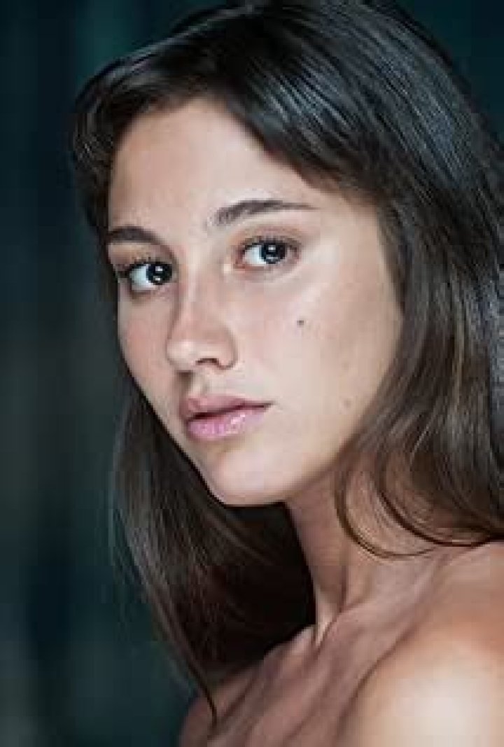 Zoë Belkin Net Worth